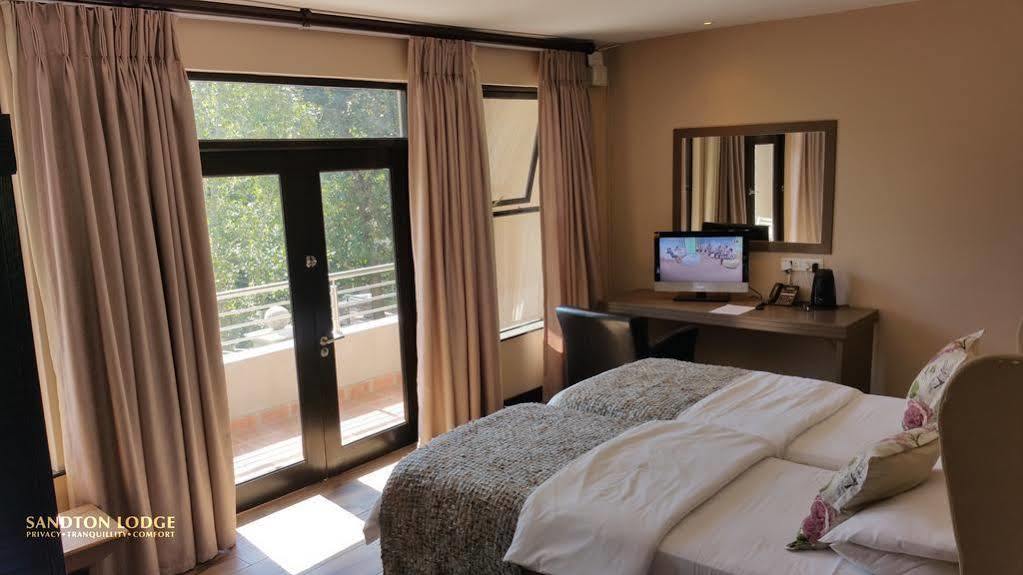 Sandton Lodge Rivonia Johannesburg Bagian luar foto
