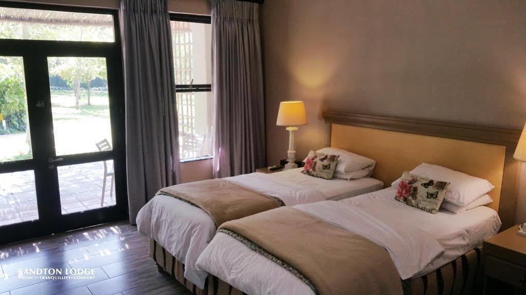 Sandton Lodge Rivonia Johannesburg Bagian luar foto